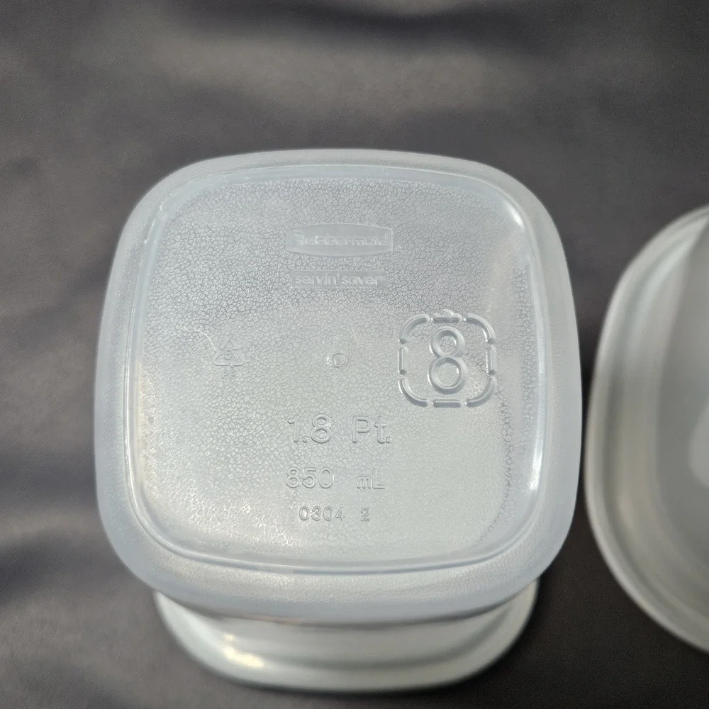 Set‎ of 2 Rubbermaid Servin' Saver Food Canisters Containers #8 #5 White Lids